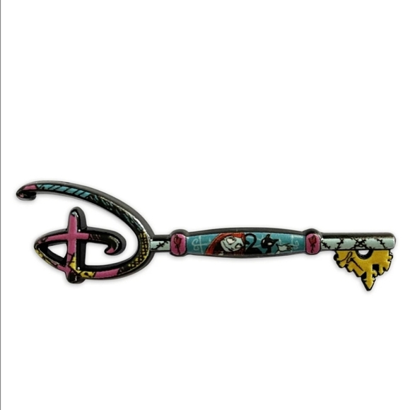 The Nightmare Before Christmas Collectible Key Pin - Picture 6 of 6